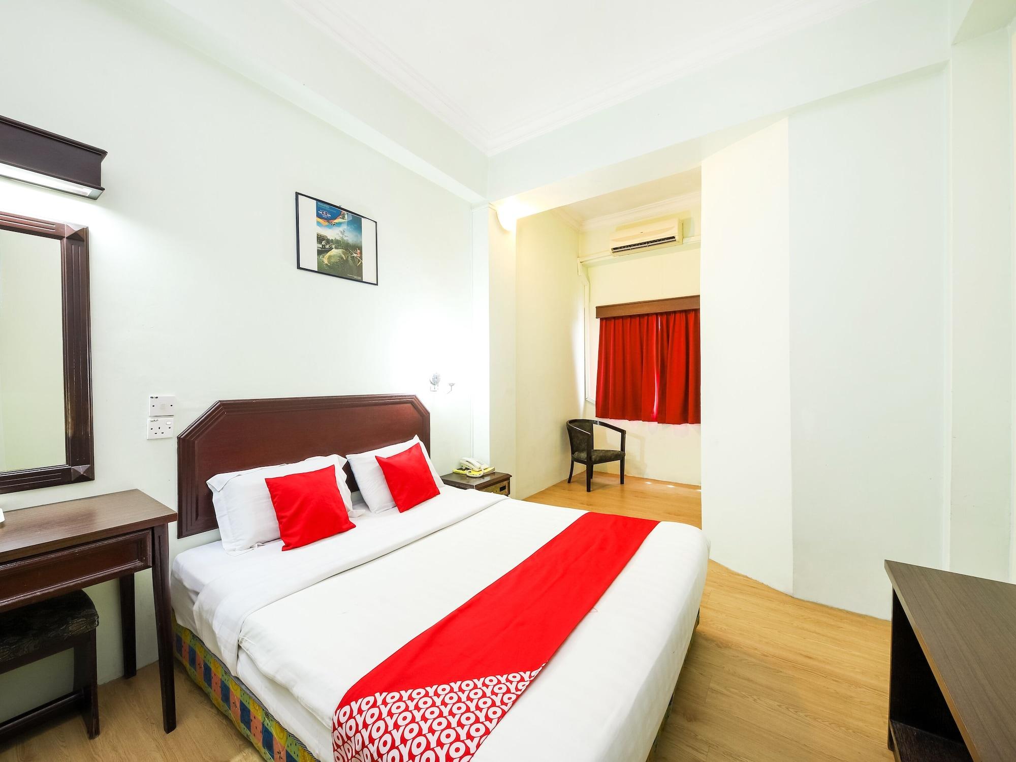 Grand Supreme Hotel Kuching Exterior photo